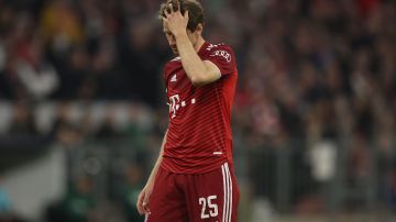 Thomas Müller lamentó la eliminación de su equipo.
