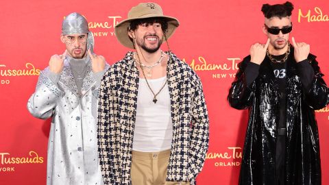 Bad Bunny en "Madame Tussauds" de Nueva York donde revelaron dos estatuas de él.