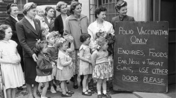 La poliomielitis fue una de las enfermedades más aterradoras que afectaron a los niños durante el siglo XX.