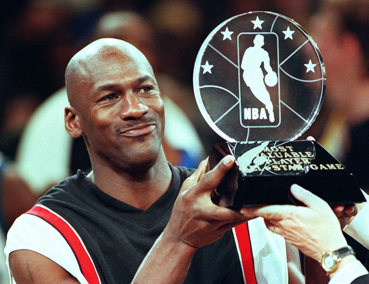 carbón Gracia Emigrar Michael Jordan: su retiro y su último juego en la NBA - La Opinión