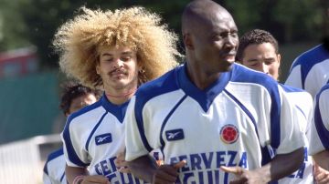 Freddy Rincón acompañado de Carlos 'Pibe' Valderrama durante el Mundial de Francia 1998.
