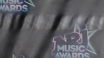 Tini Stoessel en la alfombra roja de los NRJ Music Awards 2016.