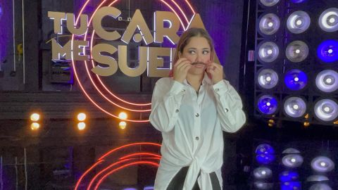 Sherlyn practicando para ser Camilo