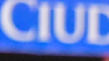 La afición llevó la violencia de las gradas a la cancha en La Corregidora.