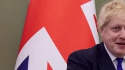Boris Johnson y Volodimir Zelensky