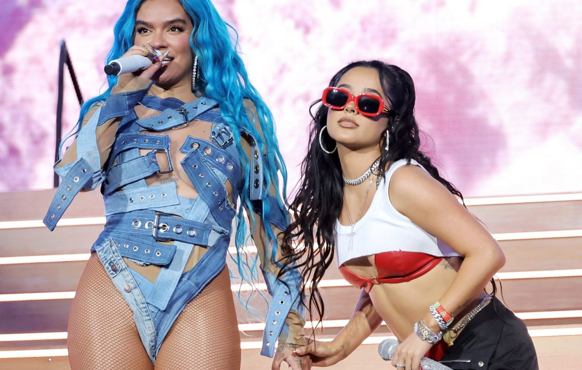 Karol G and Becky G succeed together at Coachella 2022.