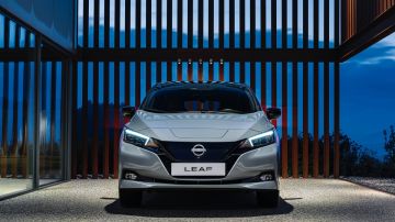 Nissan LEAF 2022