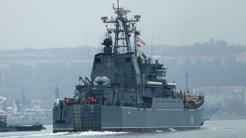 Marinero que le dijo al barco ruso vete a la mierda sufrió hambre y humillaciones en el tiempo que permaneció bajo cautiverio