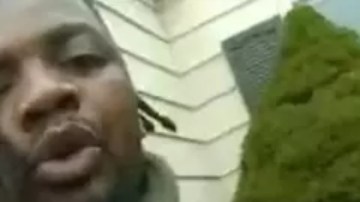 Lyoya intentó impedir ser alcanzado por el taser del policía