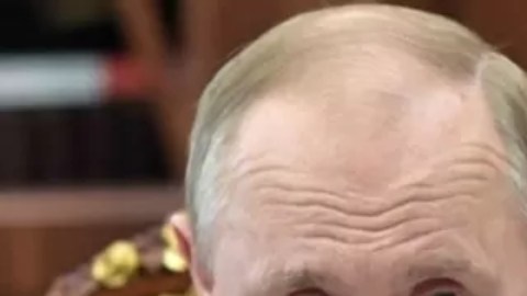 Putin exige que paguen por el gas en rublos