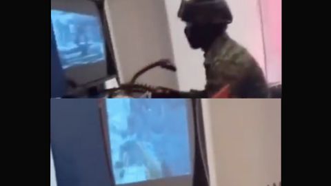 Sicarios de los hijos del Chapo se divierten con juegos de video.