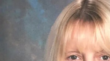 Sospechoso de asesinato en Alabama y una mujer oficial desaparecen camino a la corte