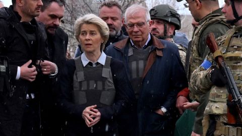 Ursula von der Leyen al ver los cadáveres en Bucha