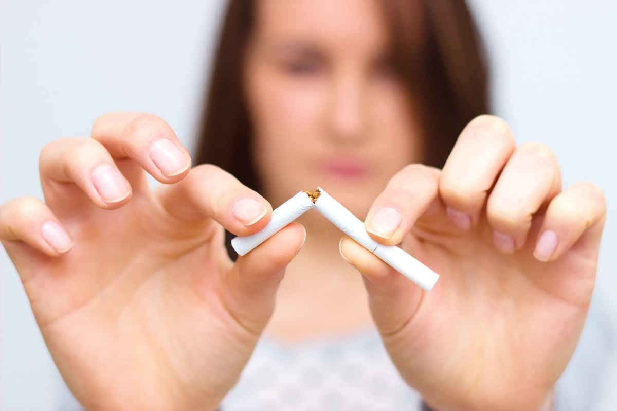 Si dejas de fumar podrás disminuir el envejecimiento prematuro de tu dermis
