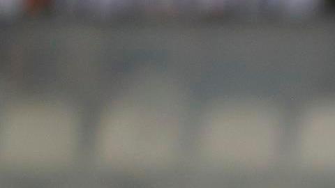 El defensa Robert Rojas sufrió una fractura de tibia y peroné.