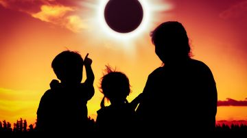 El eclipse solar será hoy lunes 8 de abril y podrá verse en México, Estados Unidos y Canadá.