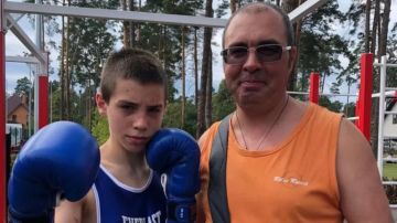 Yuriy y su padre estaban intentando conseguir ayuda humanitaria cuando un soldado ruso los detuvo