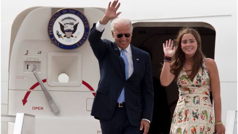 Los abuelos Joe y Jill Biden están involucrados en la organización de la boda.