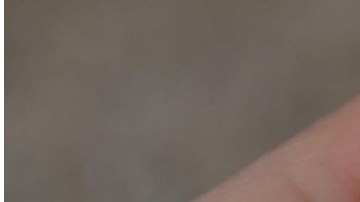 La madre del menor le pide a los padres que alejen las pistolas de sus hijos.