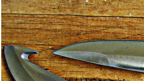 El sospechoso huyó del lugar y la policía no lo ha encontrado.