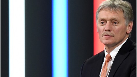 El portavoz también lamentó la pérdida de miles de soldados rusos en la guerra contra Ucrania.