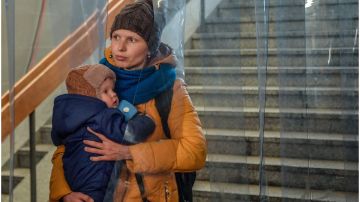 Una mujer recibió nueve familias ucranianas y se siente feliz de ayudarlos.
