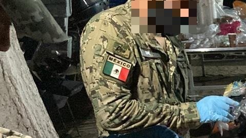 Marina de México da golpe al crimen organizado y le arrebata 3,700 libras de cocaína al narco