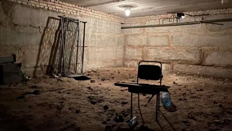 Ucrania: el campamento de niños que se convirtió en un campo de ejecución