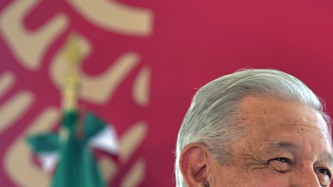 AMLO anuncia inversión de $1,470 millones de dólares para rehabilitar tren de Veracruz a Chiapas