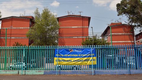 Cada día entre 50 y 100 ucranianos arriban a un campamento de refugiados instalado en Iztapalapa en la Ciudad de México para aguardar una respuesta de Estados Unidos a su solicitud de asilo