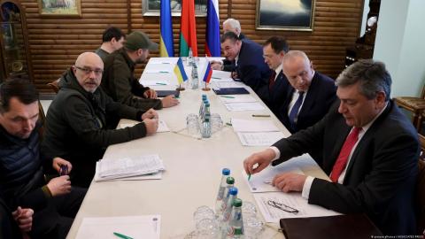 Rusia confirma su disposición a retomar las negociaciones con Ucrania
