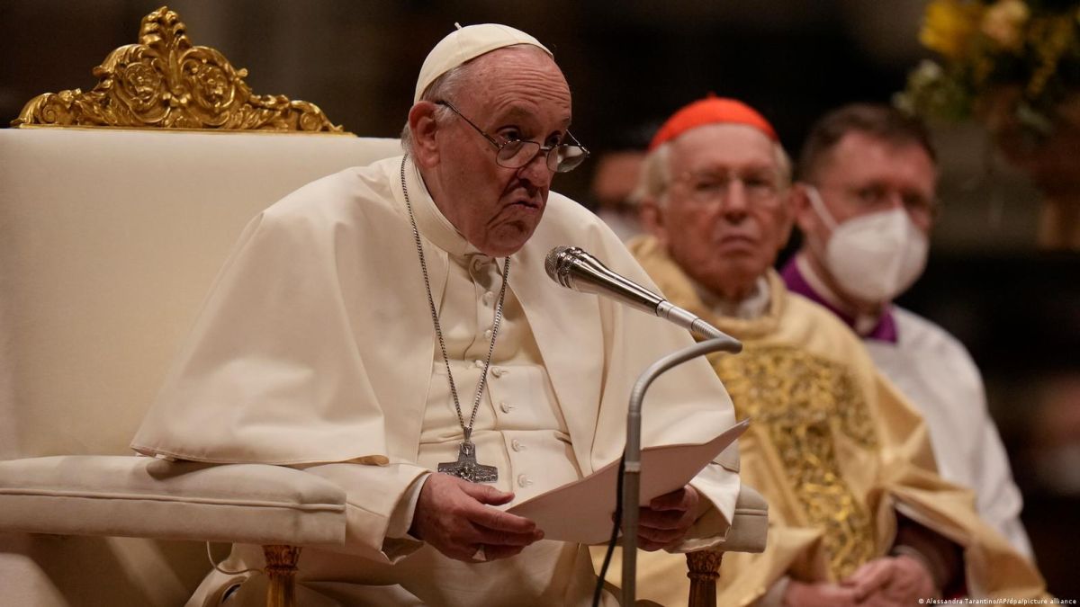 Papa Francisco: la Iglesia no rechaza a homosexuales, personas de la Iglesia  sí - La Opinión