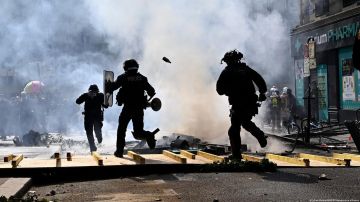 Francia registra disturbios en París durante manifestación del 1 de mayo
