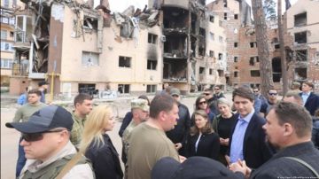 Justin Trudeau visita Irpin, cerca de capital de Ucrania