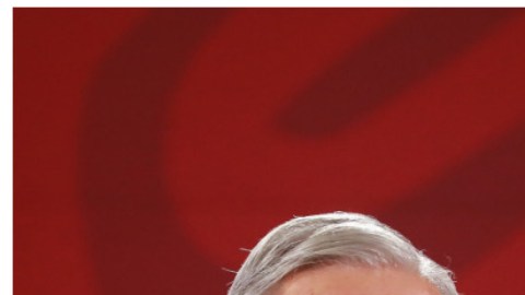 AMLO retén de reporteros en Badiraguato, cuna de El Chapo Guzmán