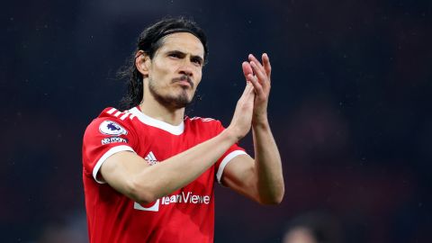 Cavani vistiendo los colores del United.