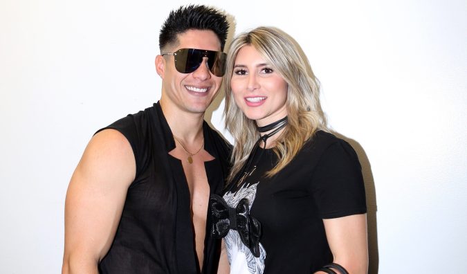 Chyno Miranda y Natasha Araos.