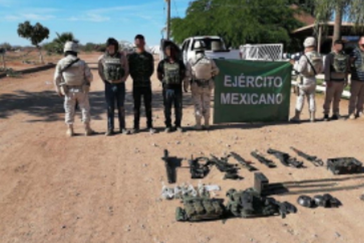 Decomisan armas a hijos del Chapo Guzmán en la frontera.
