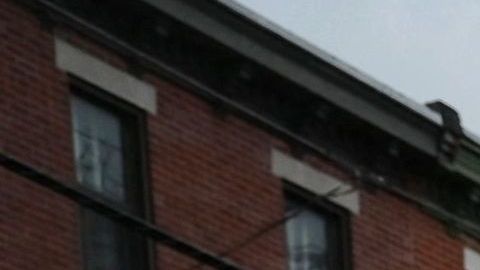 Explosión en Pennsylvania deja 5 muertos y algunos residentes atrapados en casas destruidas