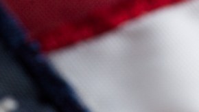 Imagen ilustrativa de una "green card".