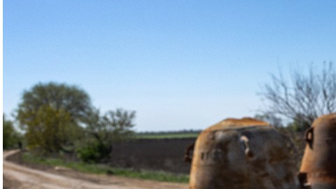 En el audio se escucha al soldado pedirle a su madre dinero para comprar los chalecos.