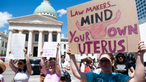 Fracasan demócratas en el senado en su misión de proteger el aborto; Biden arremete contra republicanos