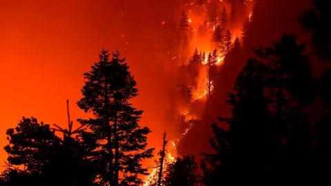 Nuevo México lucha contra el mayor incendio en la historia del estado