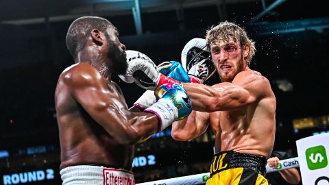 Logan Paul vs. Floyd Mayweather