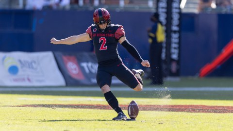 El mexicano fue la selección número 180 del draft de la NFL.