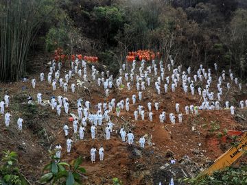 Accidente de avión de China Eastern donde murieron 132 fue intencional, según reporte