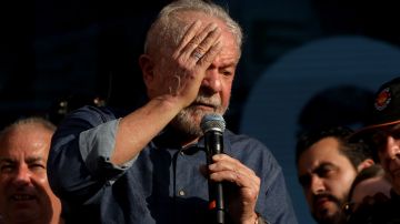 Para Lula, Zelensky es "tan responsable como Putin" de la guerra en Ucrania