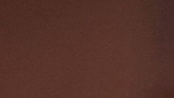 Johnny Depp escuchando el testimonio de Amber Heard, en el juicio por difamación debido a la demanda que hizo en contra de su ex esposa.