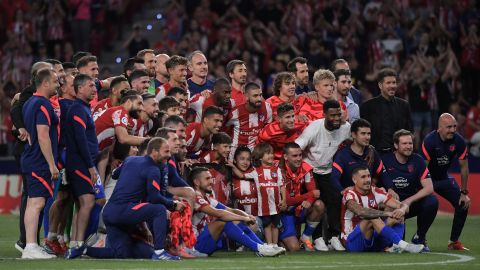 Atlético de Madrid le rindió un homenaje a Héctor Herrera y Luis Suárez.