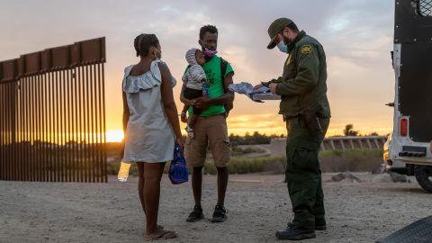 Familias denuncian manipulación de evidencias en casos de muerte de migrantes